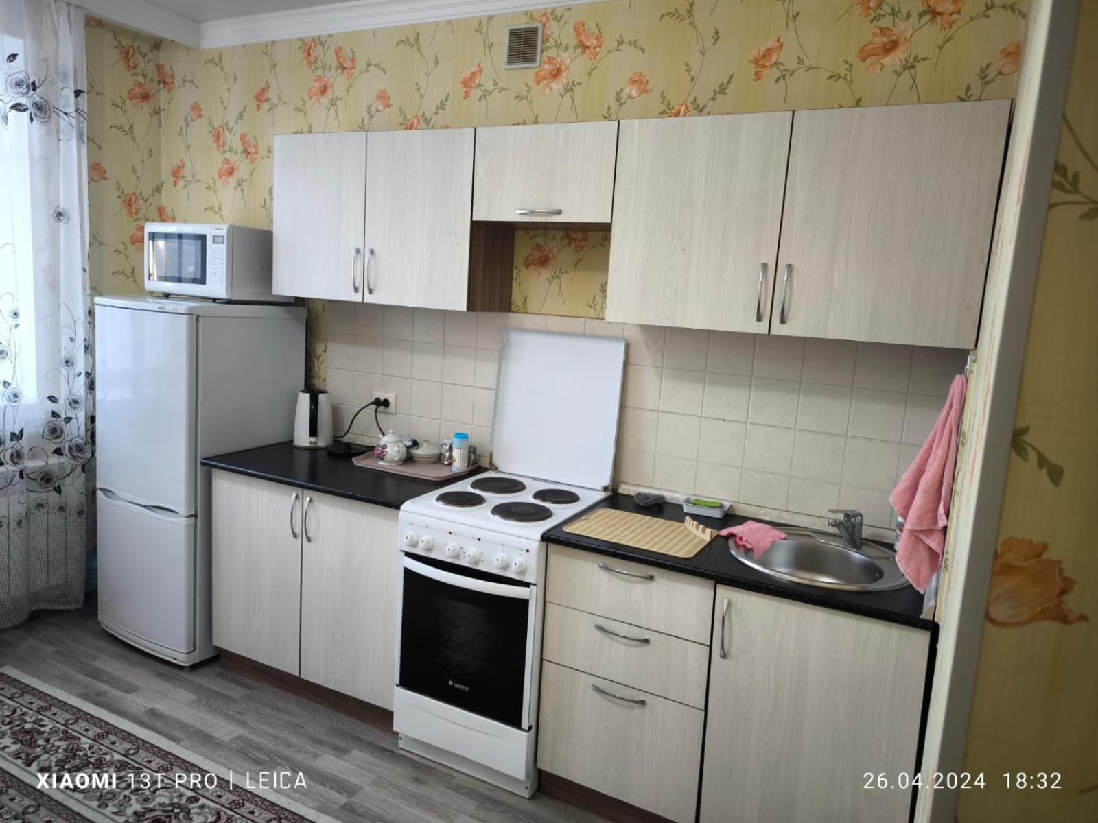 Уютная Квартира Комфорт Класса74 Astana Bagian luar foto